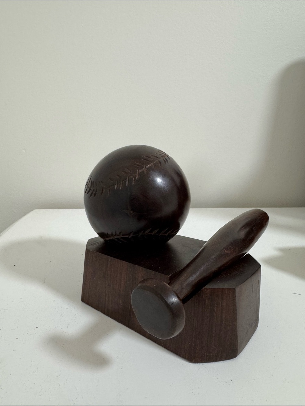 Vintage Hand‑Carved Wooden Baseball Decor — Ball, Bat & Display Stand
